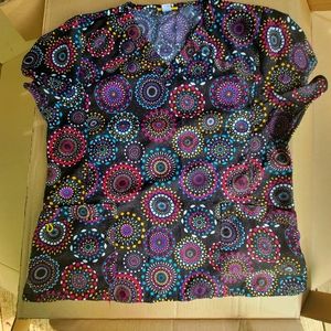 WonderWink print scrub top